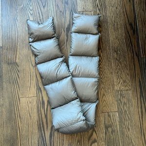 TNA goose down scarf